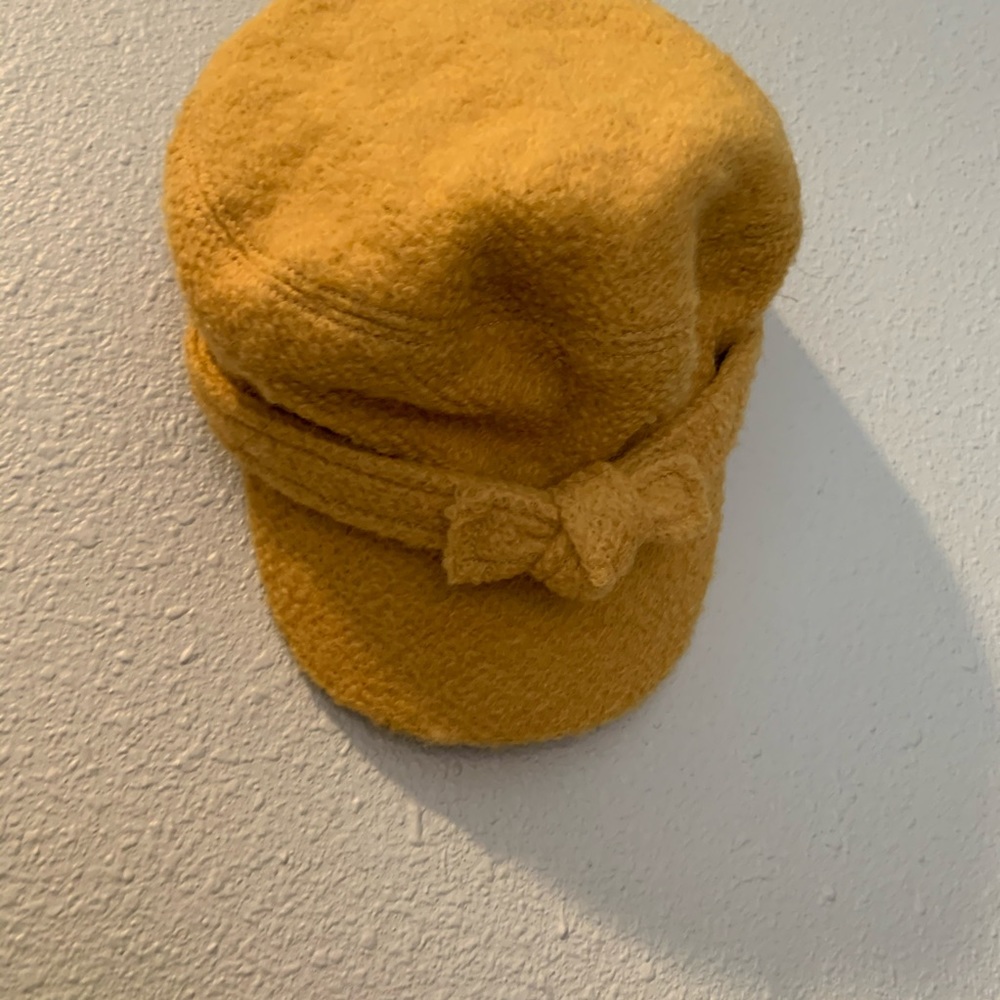Hat Attack Boucle cap with bow